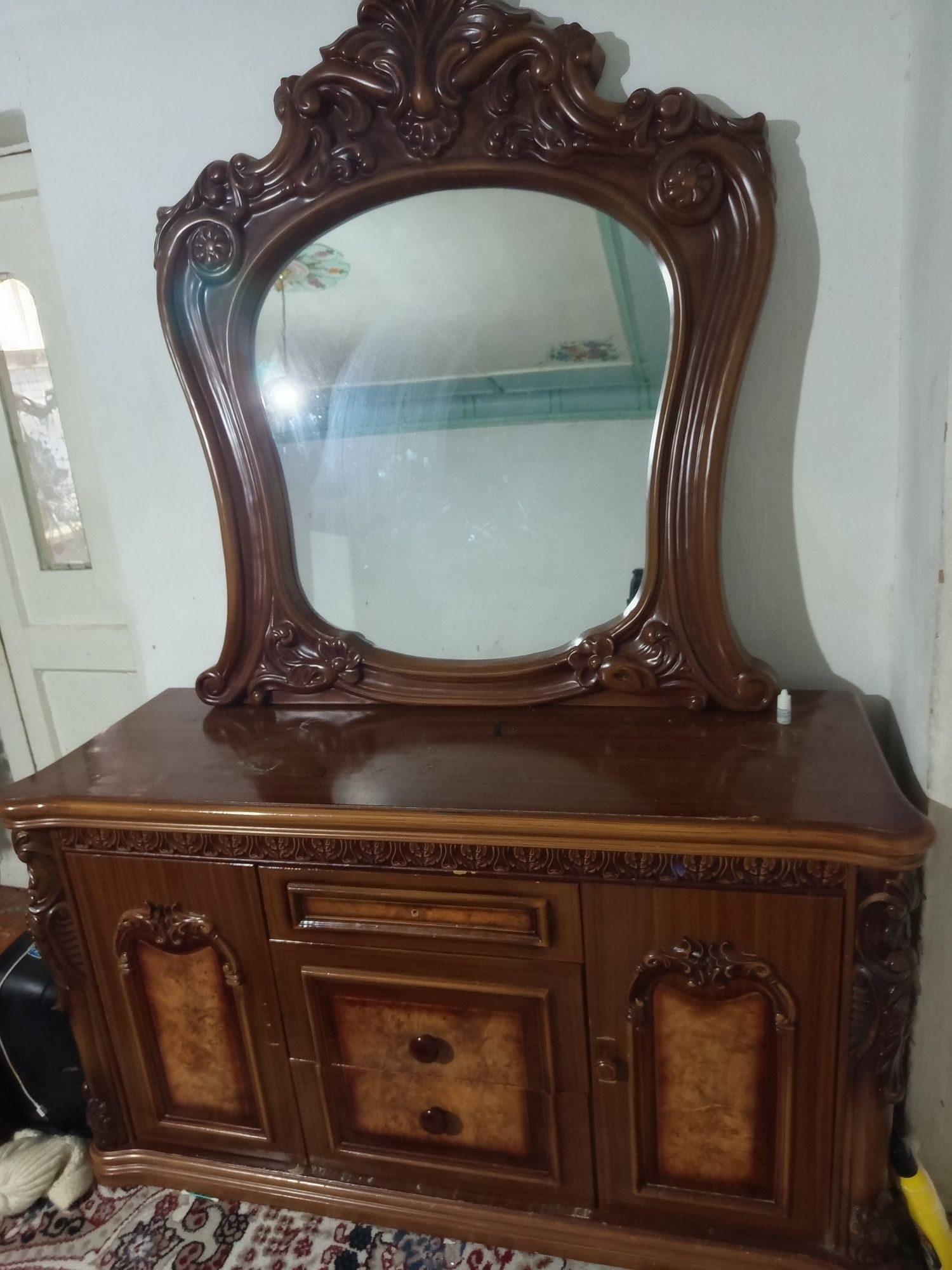 Materiali baquvvat mebel sotiladi