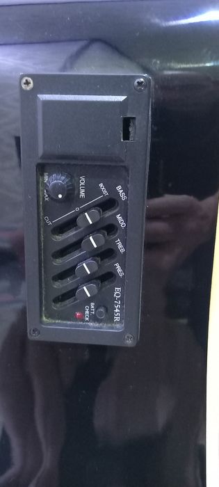 12 струналик электро-акустическая гитар MARTINEZ W-1212 CEQ