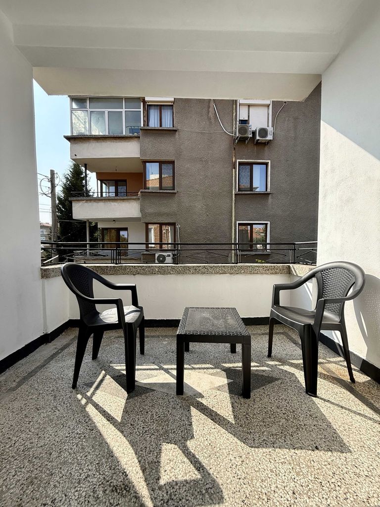 Дава се под наем Тристаен апартамент в Асеновград - 110 кв.м за 433.5 € - Снимка #9