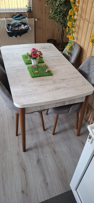 Set masa cu 6 scaune