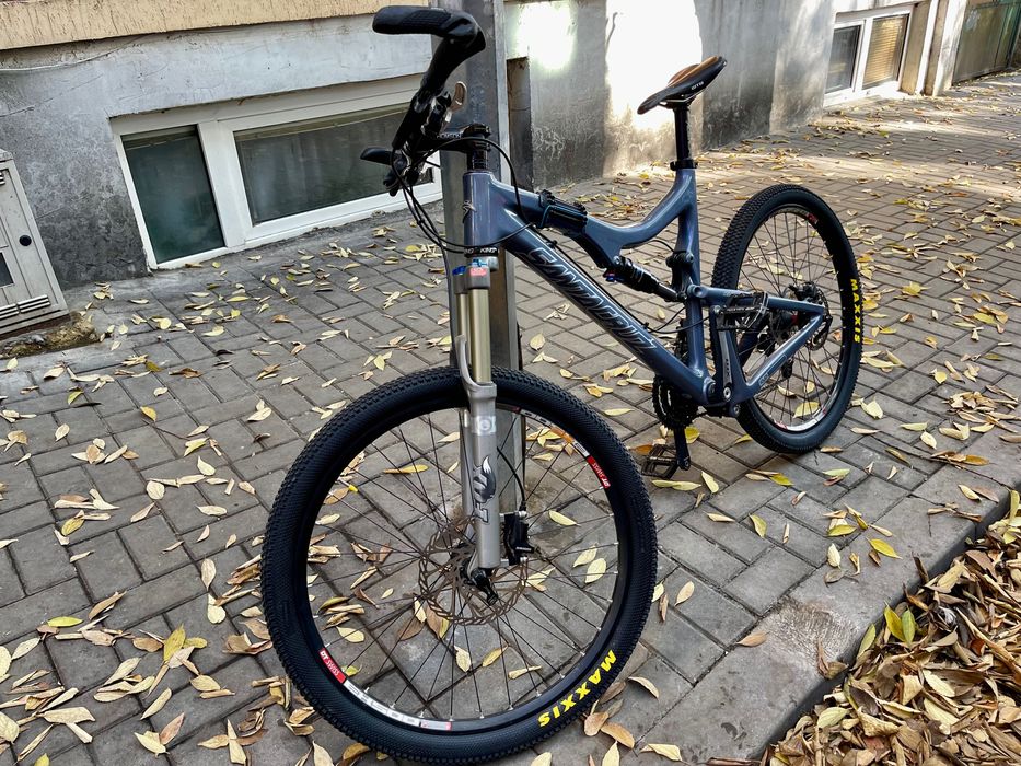 SАNTA CRUZ BLUR LT CARBON  . Планински карбонов велосипед. Спешно.