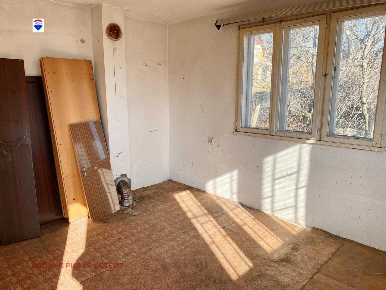 Продава се Къща в с. Николово, Област Русе - 35 кв.м за 540 €/кв.м - Снимка #1