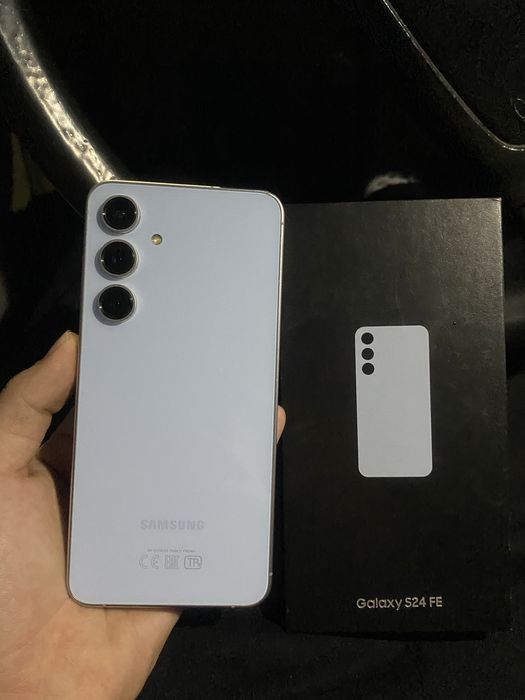Samsung Galaxy S24FE в идеальном состоянии