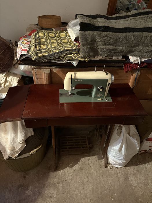 Masina de cusut!!!