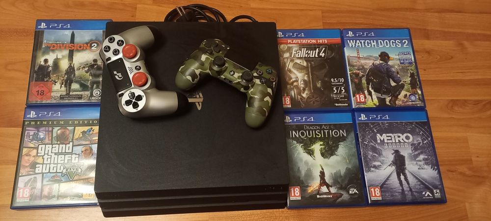 Vând PS4 PRO 1T cu 6 jocuri