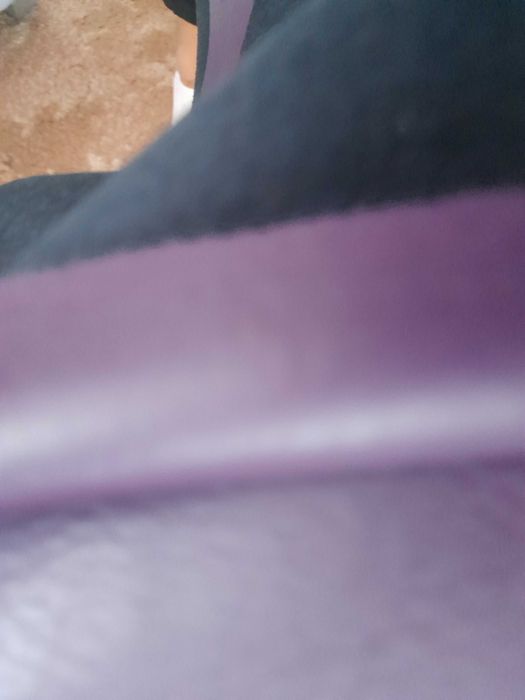 Кожа за тапициране