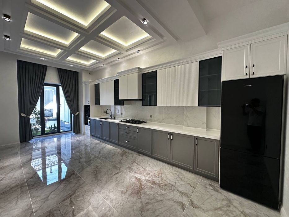 Продается роскошный евро дом на центр луначарский