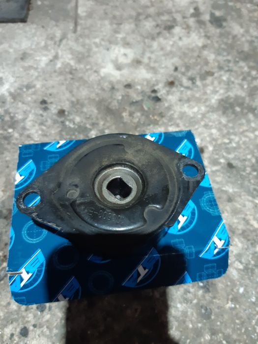 Обтегач пистов ремък