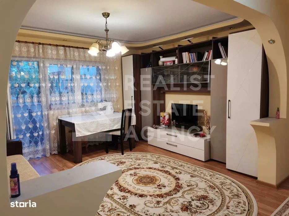 Vânzare, apartament cu 3 camere în zona Drumul Taberei