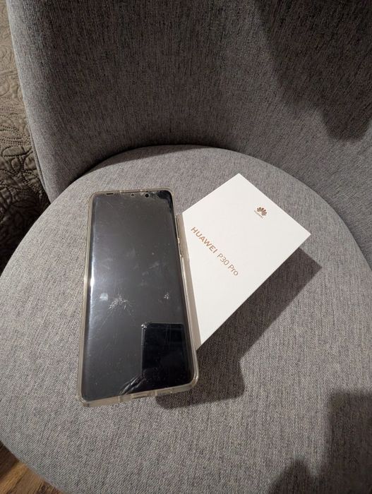 Продавам Huawei p 30 pro