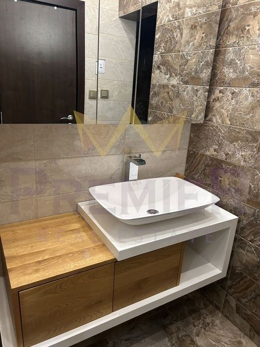 Дава се под наем Тристаен апартамент в Варна, Автогара - 115 кв.м за 867 € - Снимка #10