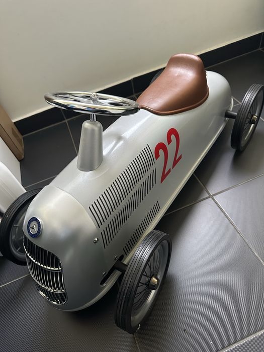 Vand masinuta ride-on (2-4 ani) Mercedes Benz Baghera