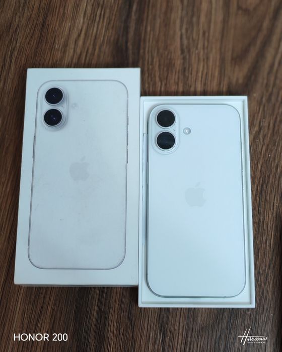IPhone 16 256gb беленький