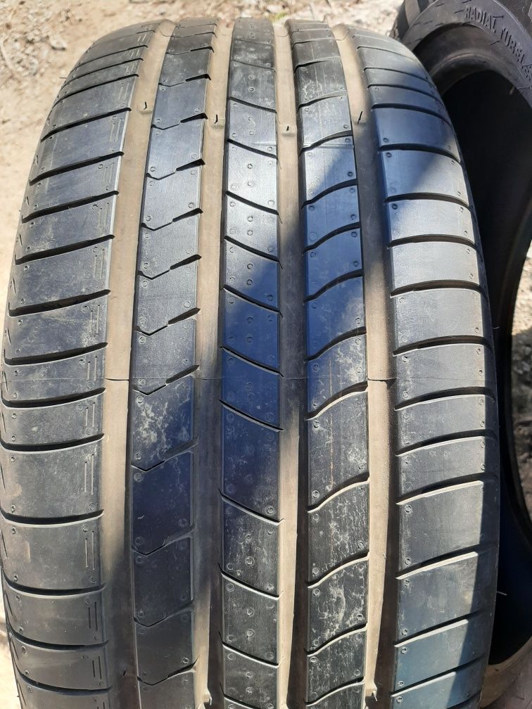 Продам шины 235/45/18 кумхо экстра HS51