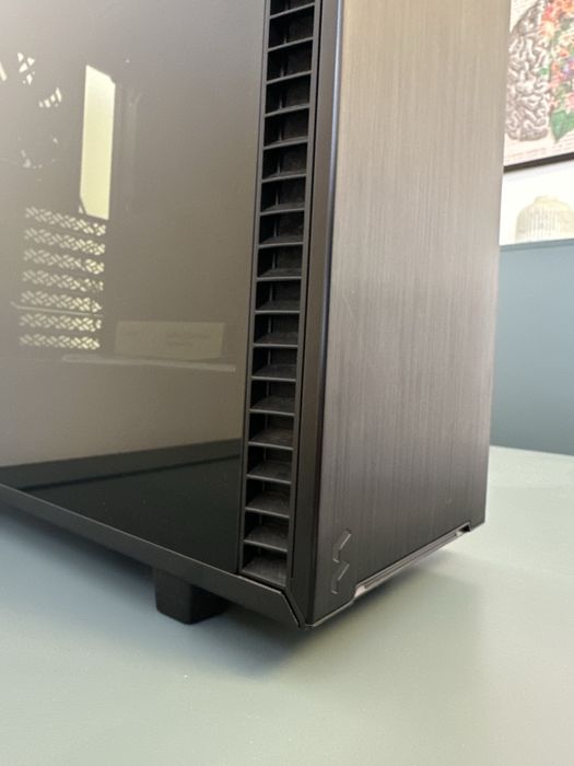 Carcasa PC Fracta Design 7 Compact