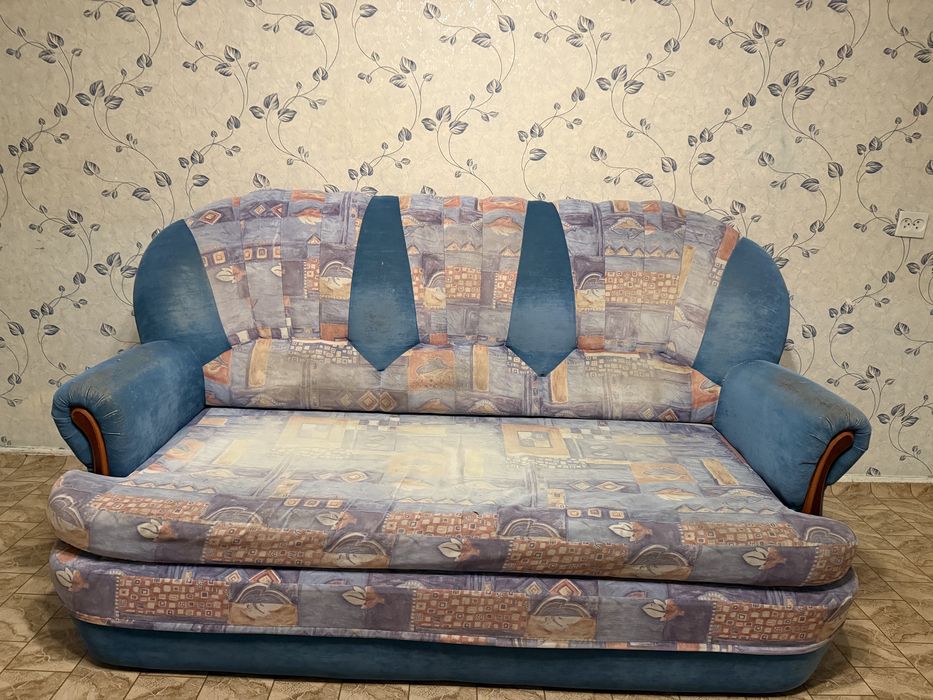 Продам диван и кресло