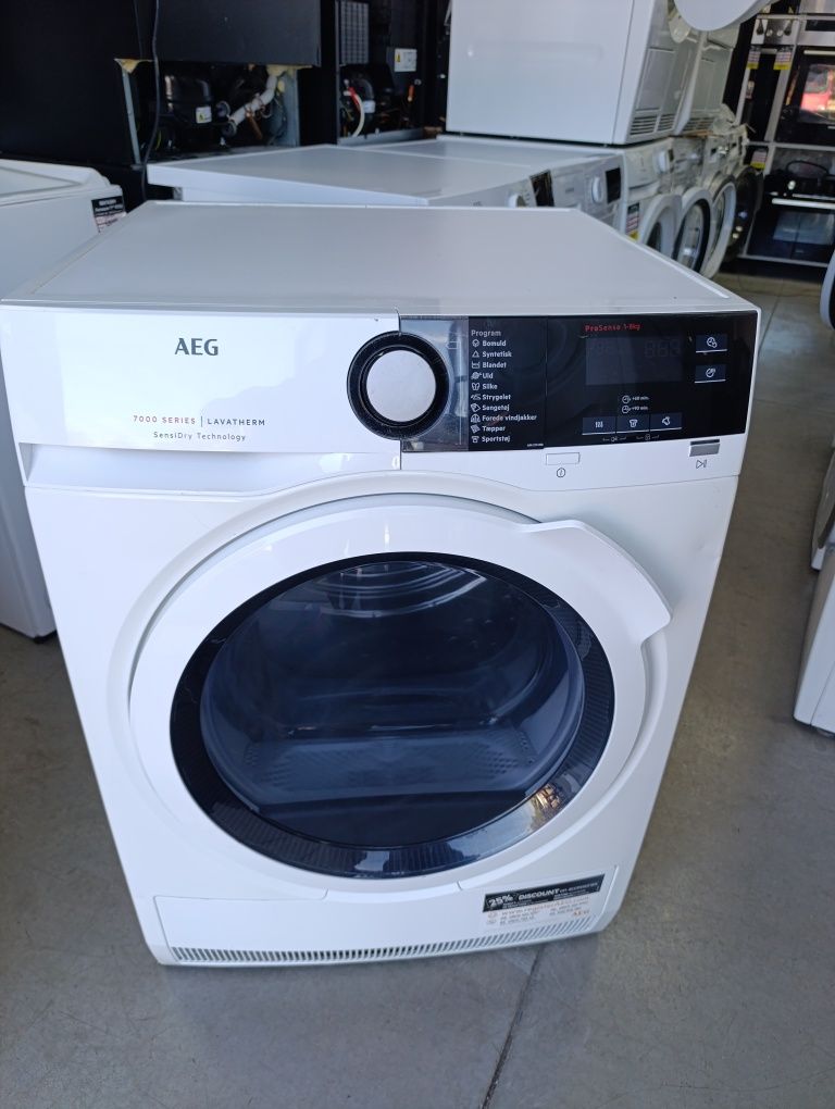 Сушилня AEG SERIES 7000 Капацитет на сушене 8кг
Енергиен клас А+++
Про