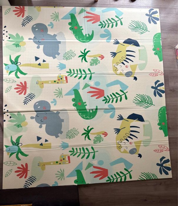 Covoras joaca copilasi