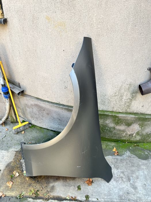 Aripa stanga fata Mercedes Benz CLS W257