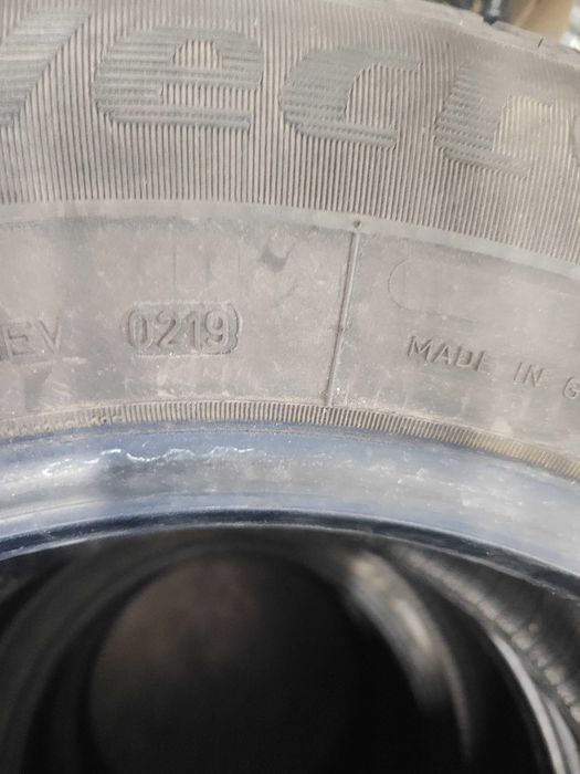 2бр.всесезонни гуми 235/65/16C Goodyear