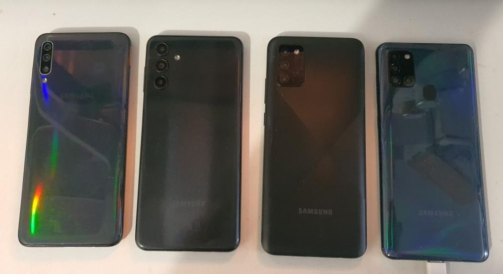 4 броя Samsung Galaxy A70,A21s,a02S и А04S