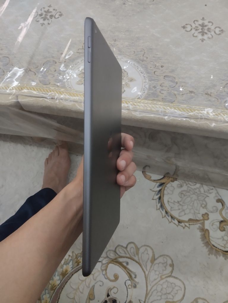 iPad 9 th sotiladi