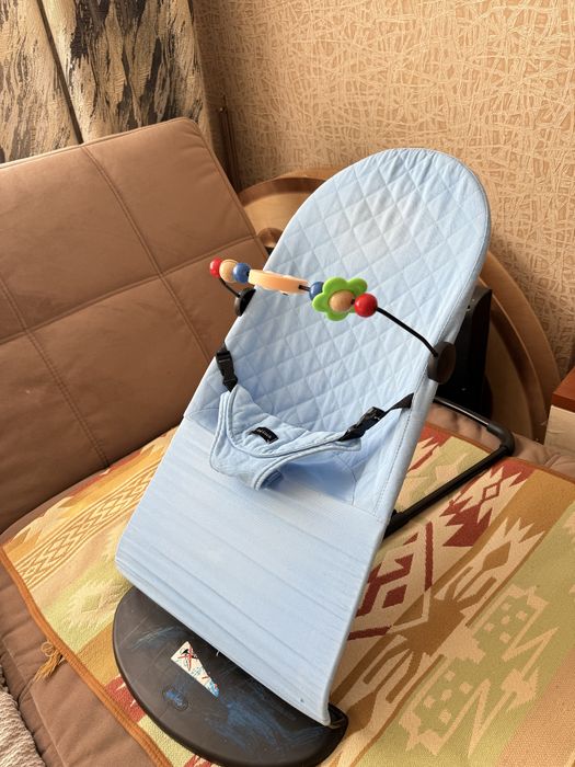 Продам детский шезлонг