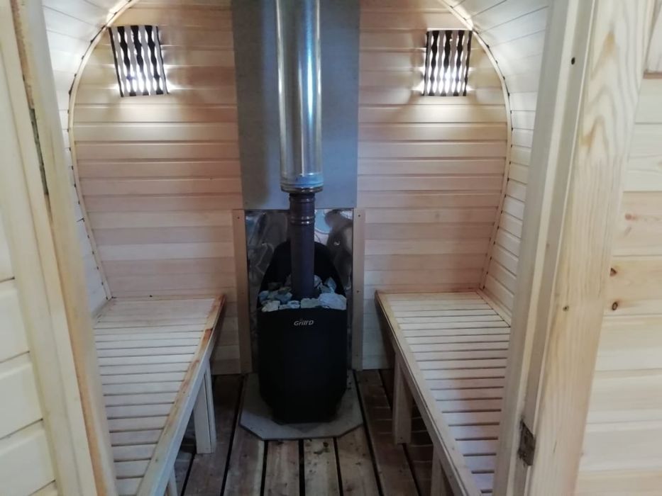 Продается  баня "Каравелла" размером 6x2.4 метра.