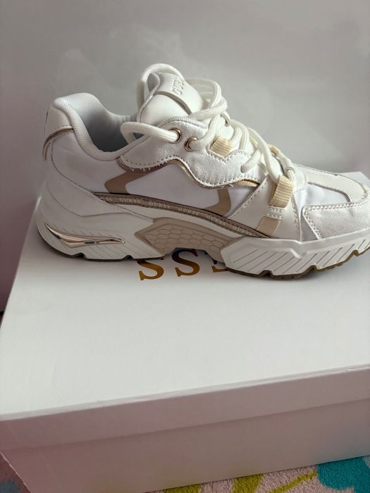 Дамски маратонки,боти и ботуши