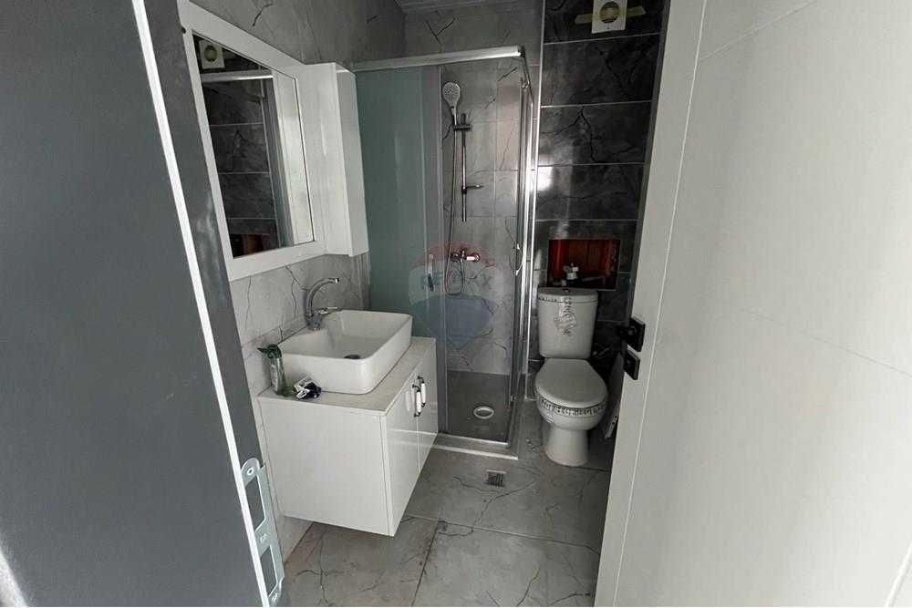 Продава се Двустаен апартамент в Шумен, Добруджански - 54 кв.м за 1455 €/кв.м - Снимка #6