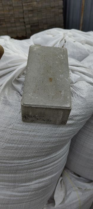 Pavele și rigole noi