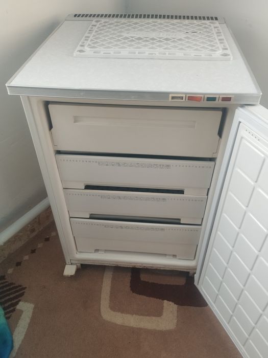 Продам не дорого морозильную камеру