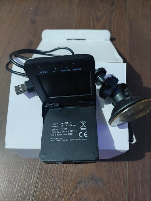 GPS, camera de bord si un telefon mobil