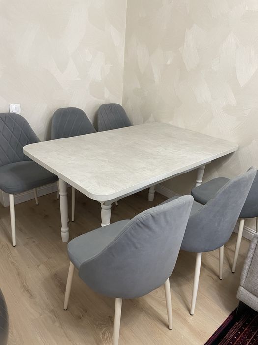 Продам стол со стульями