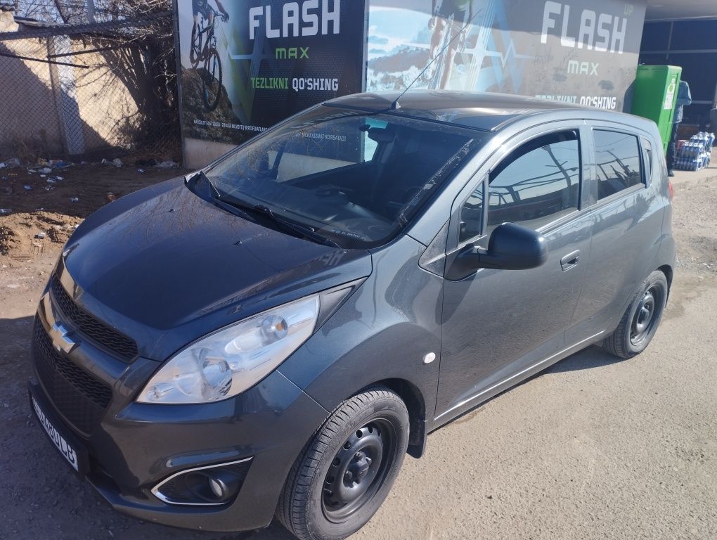 Spark 1.25 mokriy asfalt 6800$