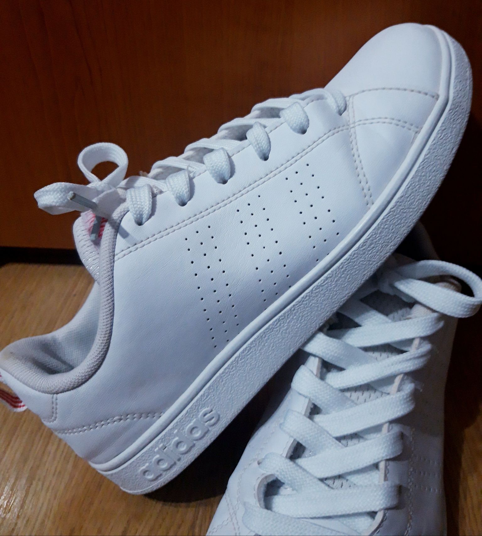 Adidas dama albi