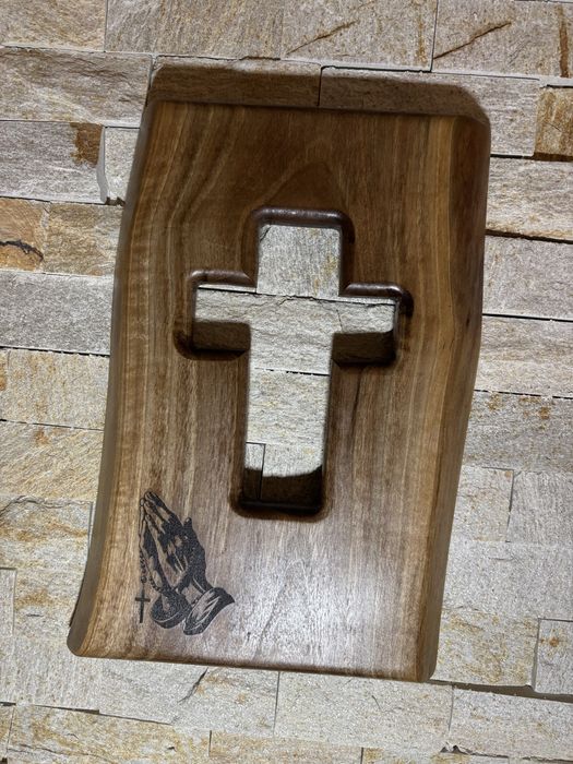Дървен кръст (орех)