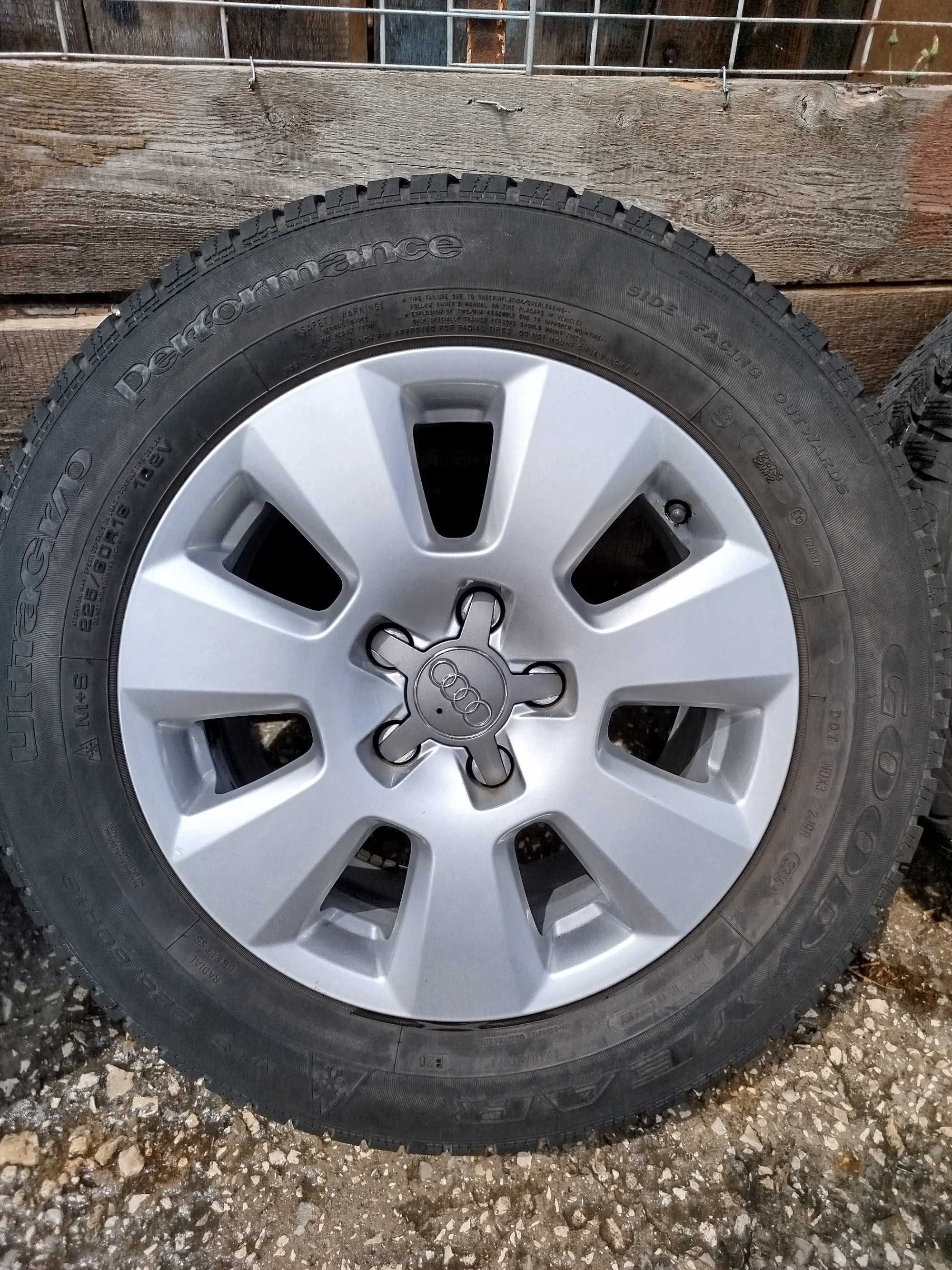 Продавам оригинални лети джанти с зимни гуми 16"  от  Audi A6,5x112