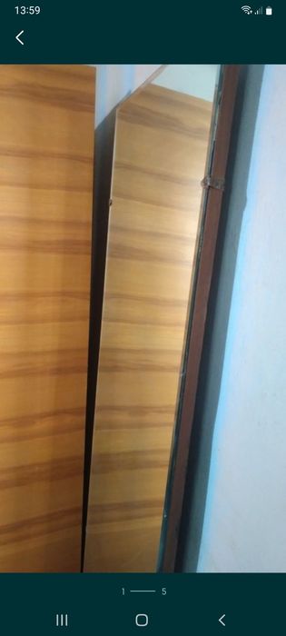 Servantă , vitrina si toaletă din lemn