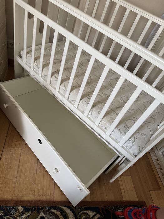 Кроватка детская