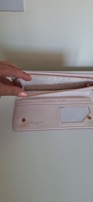 Ted Baker ново портомоне