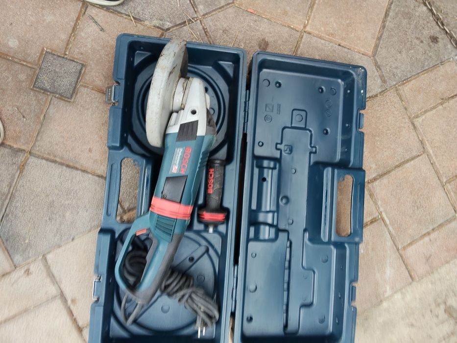Flex BOSCH GWS 26-230 LVI de 2600 w că și nou