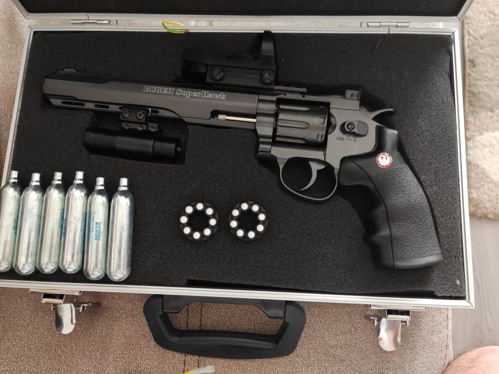 Ruger SuperHawk 6” airsoft replica revolver