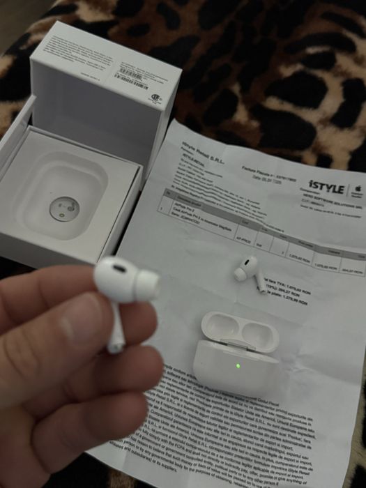 Casti airpods pro (2generation) noi cu factura si garantie originale