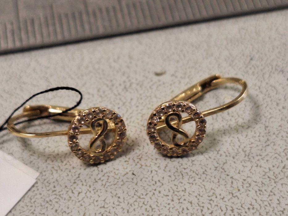 Златни обеци 1,58гр.