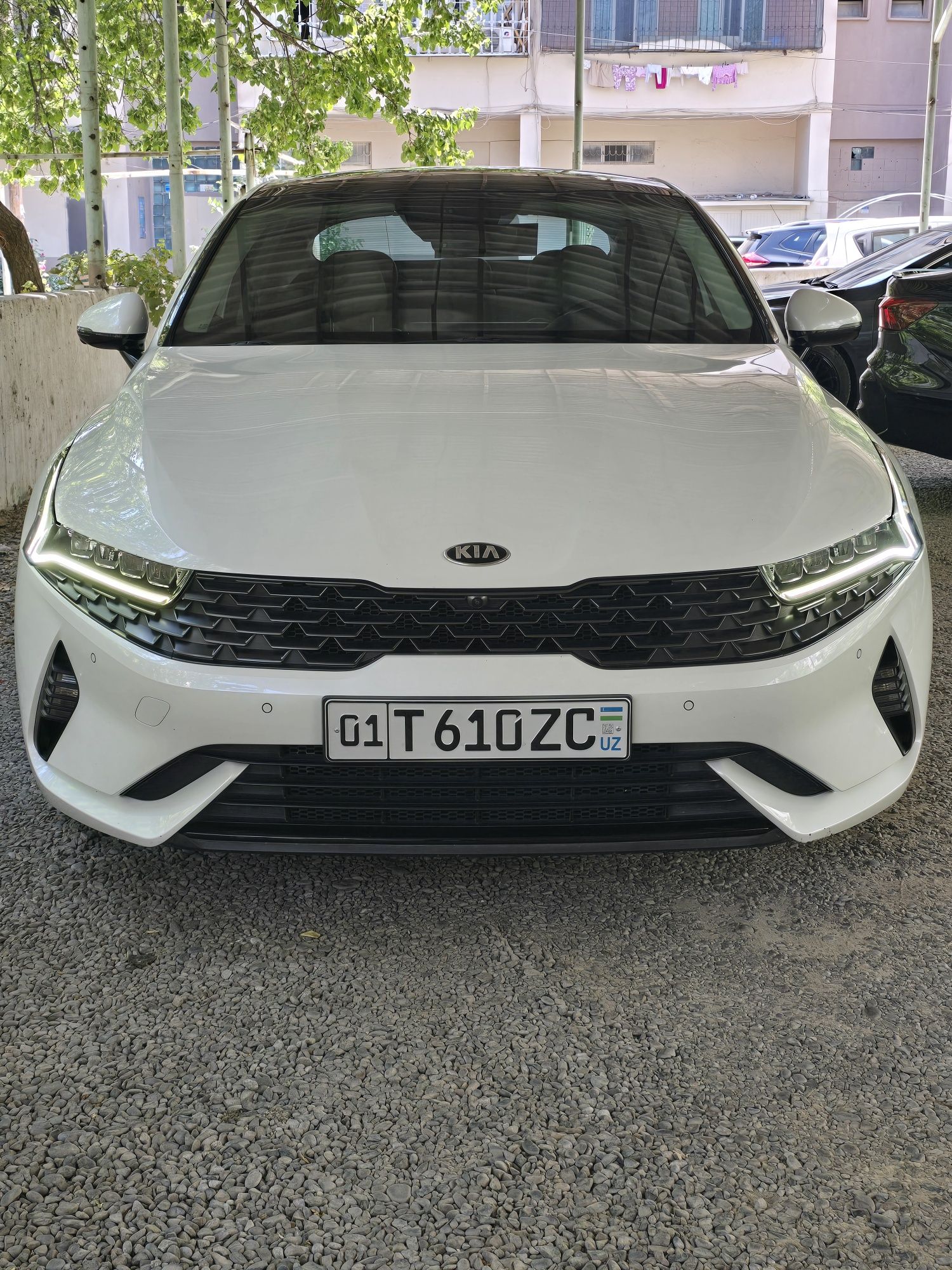 KIA K5 , 2,5 Мотор Понарама Люк Камера 360 Всё Родное