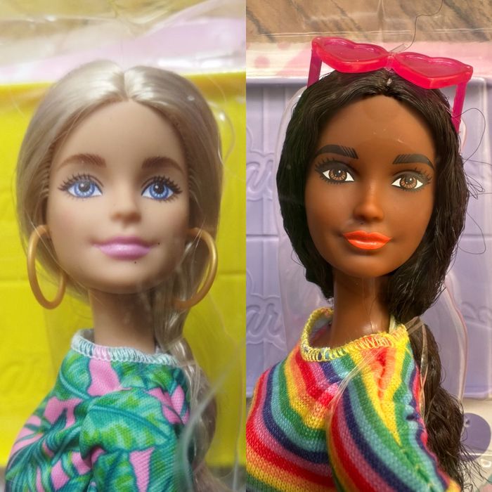 Barbie / Куклы Барби в коляске (каждая за 19 500)