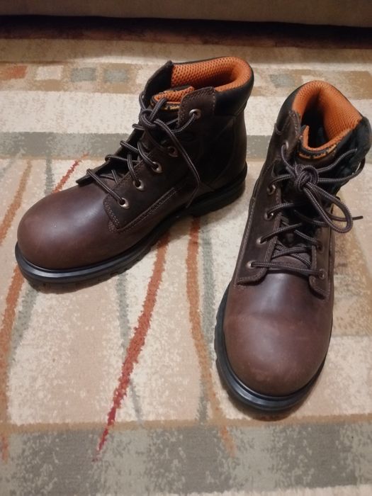 Продаётся  спецобувь Timberland