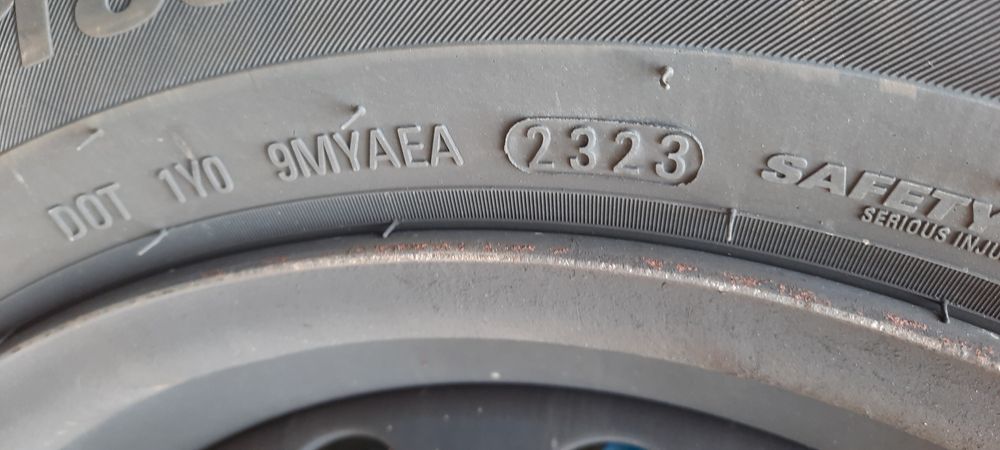 Vănd roți Logan 185 65 R15 cucauciucuri de vară