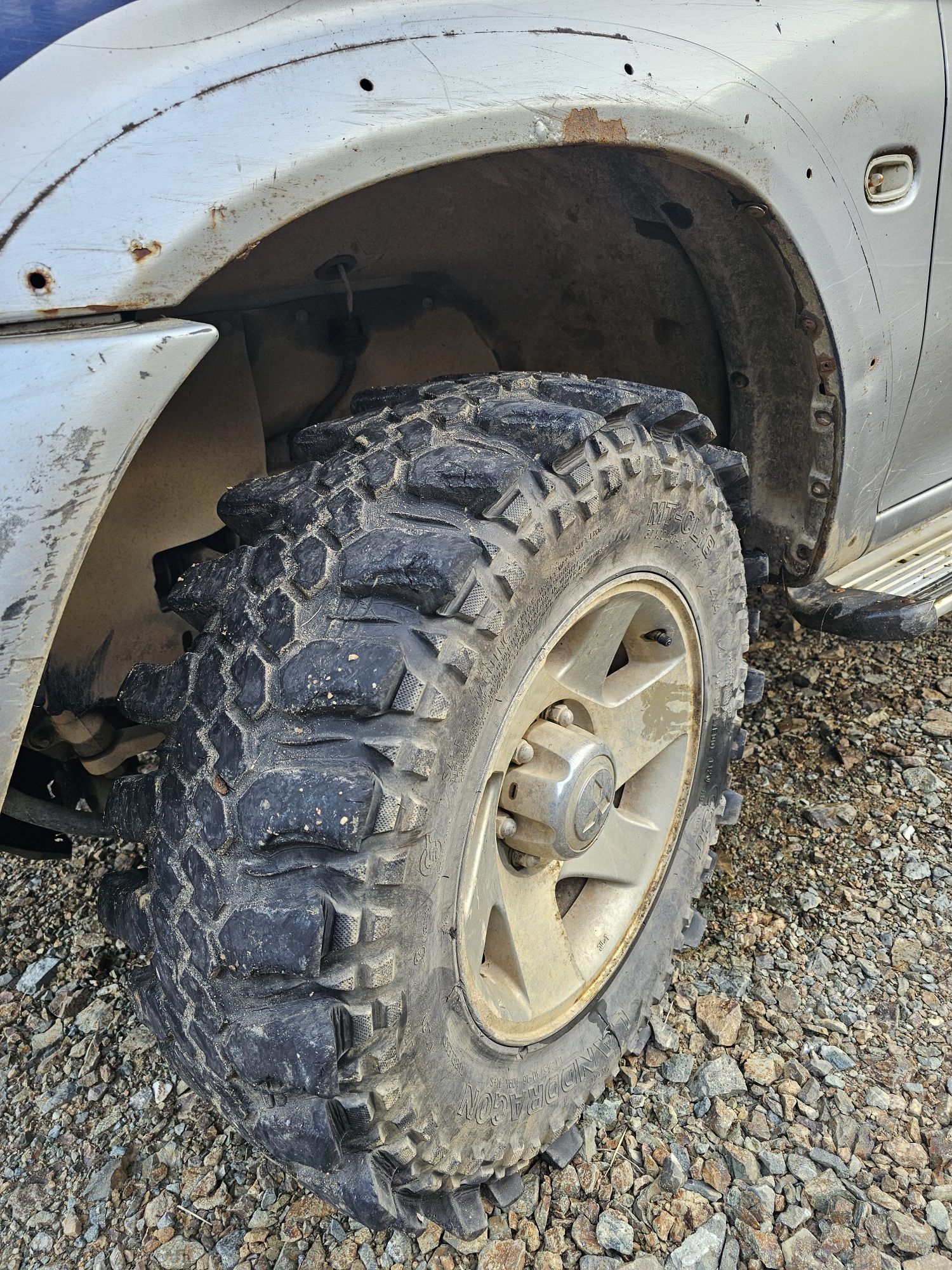 Vand Mitubishi L200